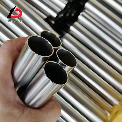 Pipe en acier inoxydable ASTM A270 A554 SS304 316L 316 310S 440 1.4301 321 904L 201 Pipe carrée