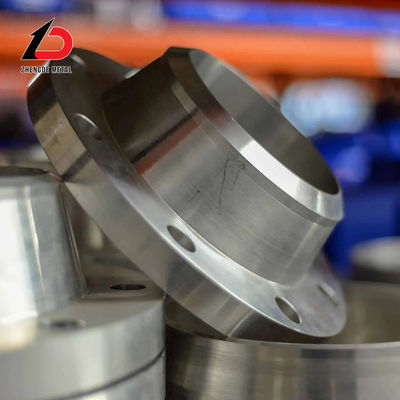 Fabricants de brides de cou de soudure Pn0.25 Pn0.6 Pn2.5 Pn4.0 Brides en acier inoxydable/acier au carbone/alliage utilisées pour les machines de découpe de métaux et les pièces automobiles