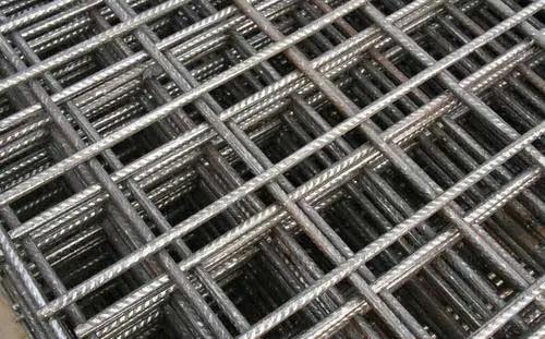 Barres d'acier renforcé laminées à chaud HRB400 HRB500 barres de fer déformées de 20 mm 5