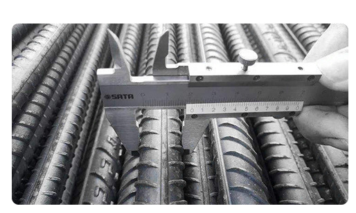 ASTM A615 Barres de renforcement en acier inoxydable HRB500 Barres d'acier déformées laminées à chaud 4