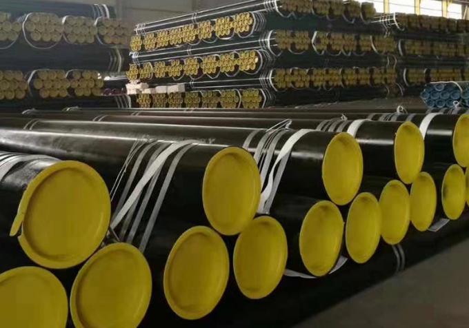 Bonne qualité ASTM A106 / API 5L Sch 40 Sch 80 Sch120 Pipe sans soudure en acier peint en noir Prix du tuyau en acier au carbone 5